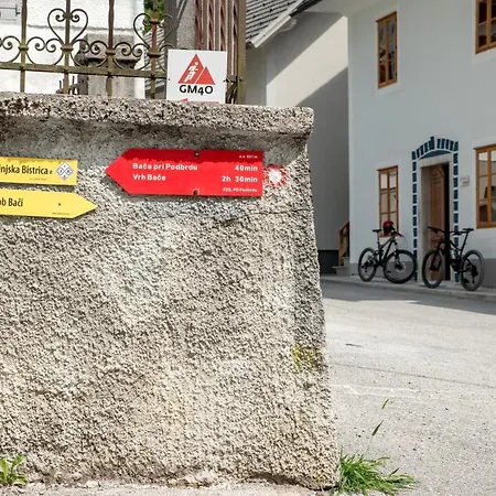 Apartmaji Utrinek - At The Post Office شقة *